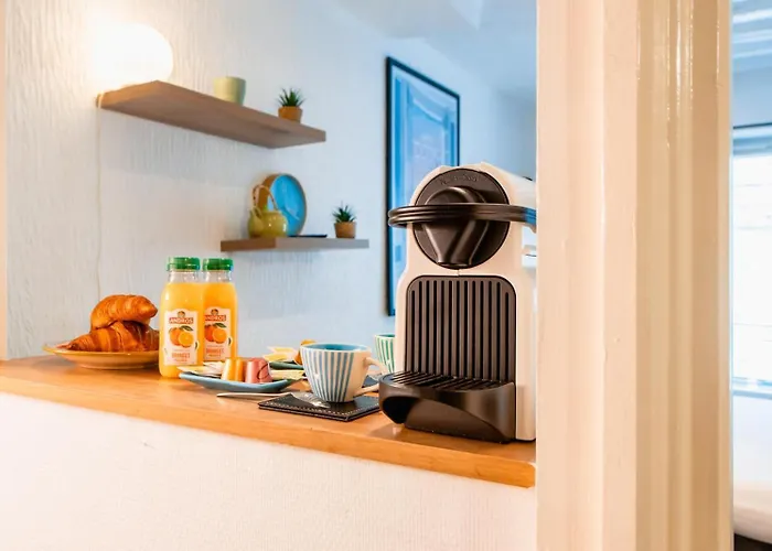 Amazing On The Prestigious Street